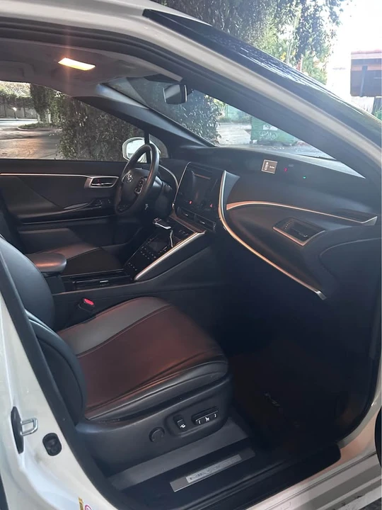 2017 Toyota Mirai - Image 7 of 7