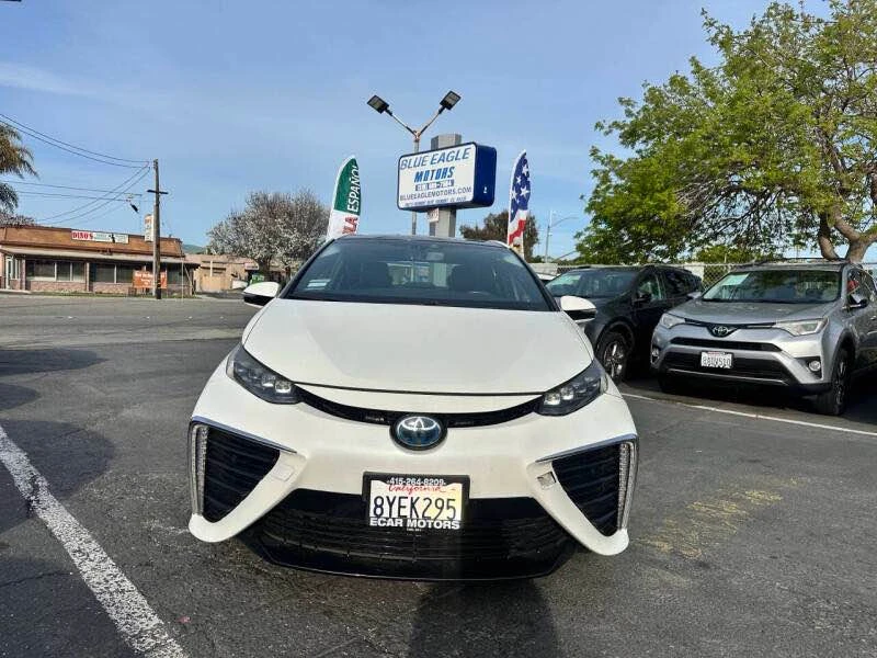 2017 Toyota Mirai - Image 3 of 9