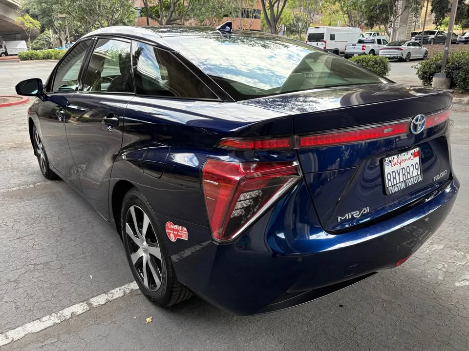 2017 Toyota Mirai - Image 3 of 20