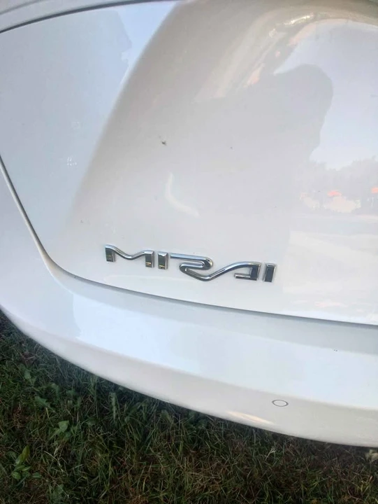 2017 Toyota Mirai - Image 10 of 16