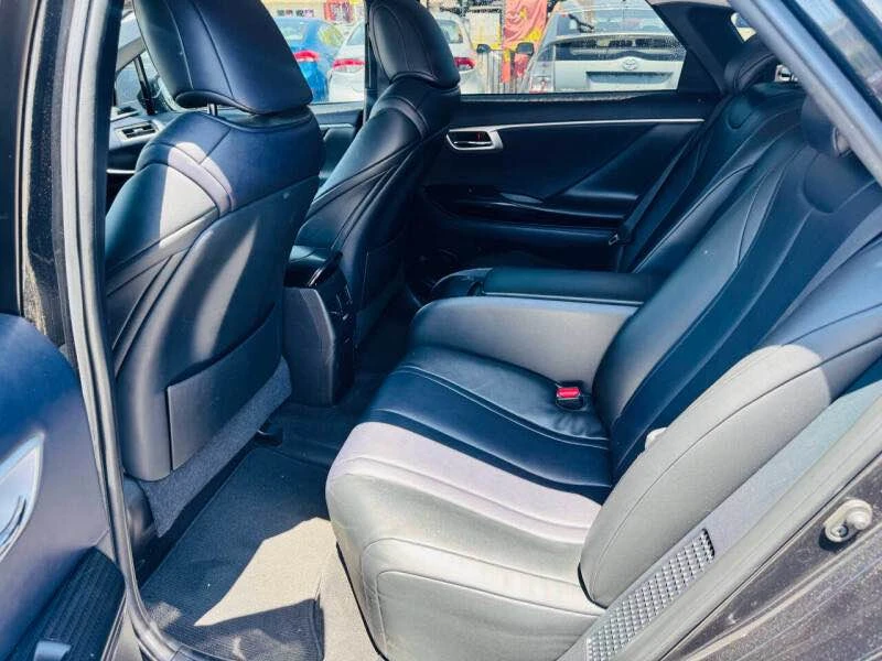2017 Toyota Mirai - Image 8 of 8