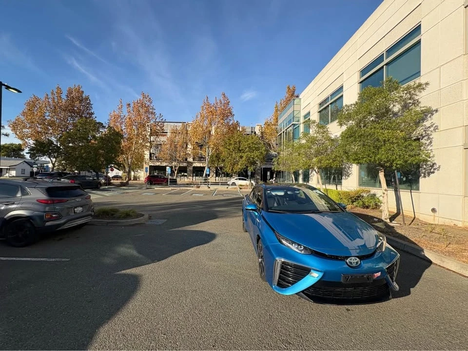 2017 Toyota Mirai - Image 12 of 12