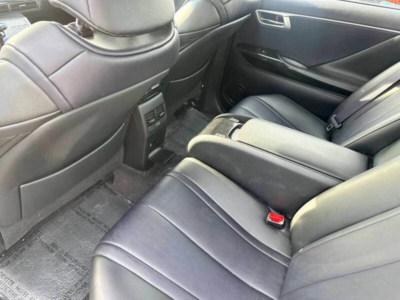 2017 Toyota Mirai - Image 8 of 9