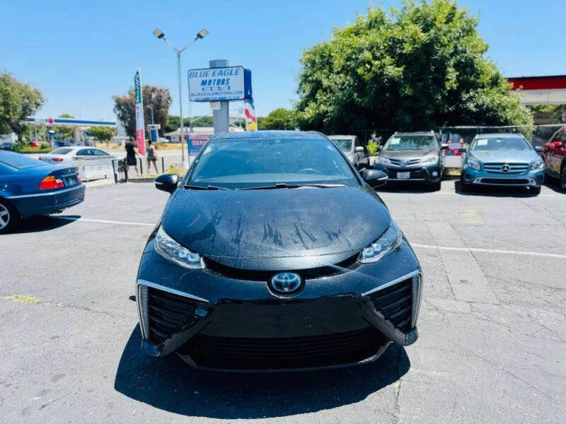 2017 Toyota Mirai - Image 2 of 8