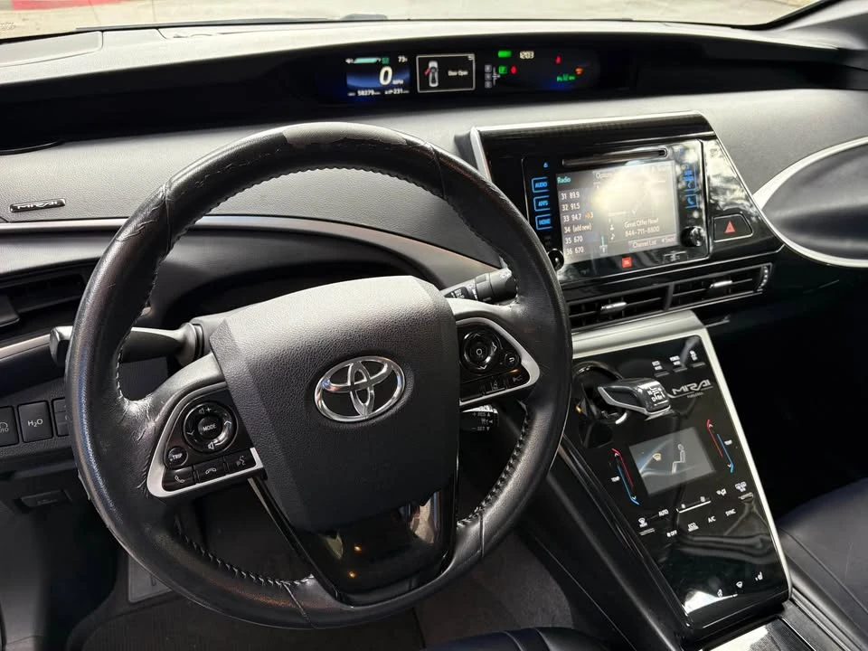 2017 Toyota Mirai - Image 15 of 20