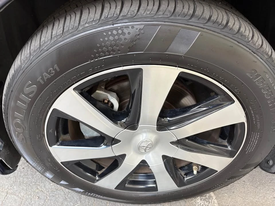 2017 Toyota Mirai - Image 9 of 20