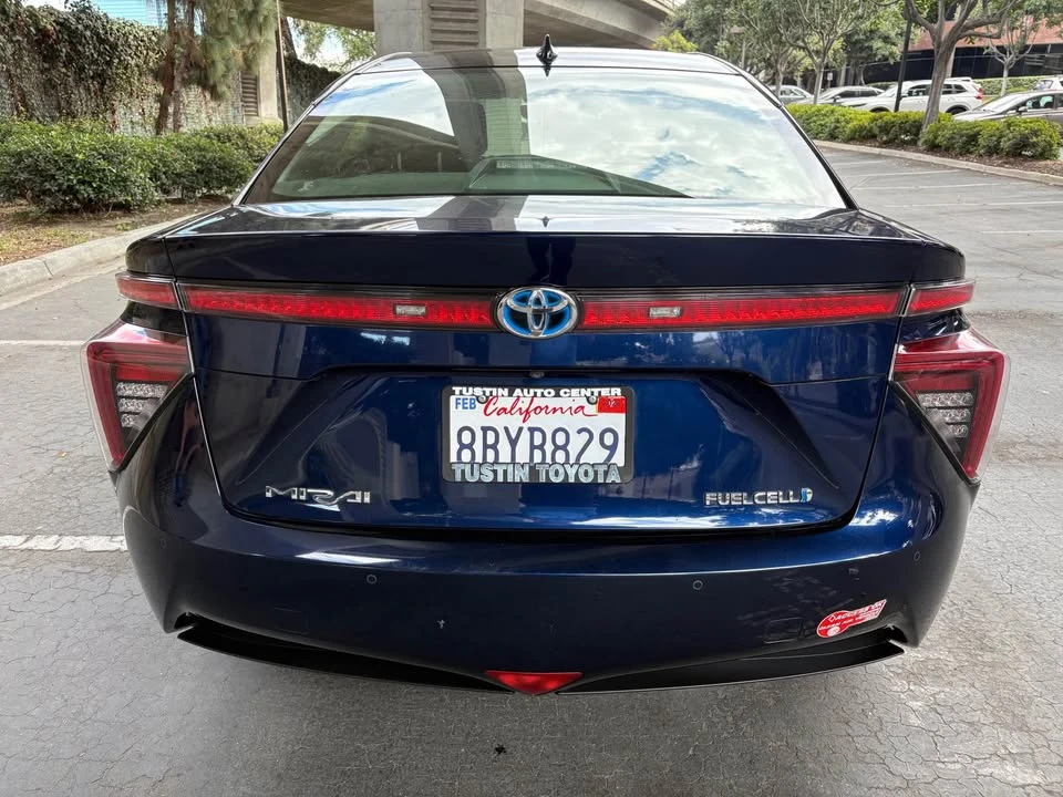 2017 Toyota Mirai - Image 4 of 20