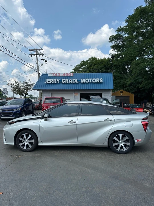 2017 Toyota Mirai - Image 6 of 21