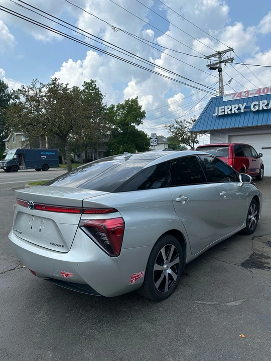 2017 Toyota Mirai - Image 3 of 21
