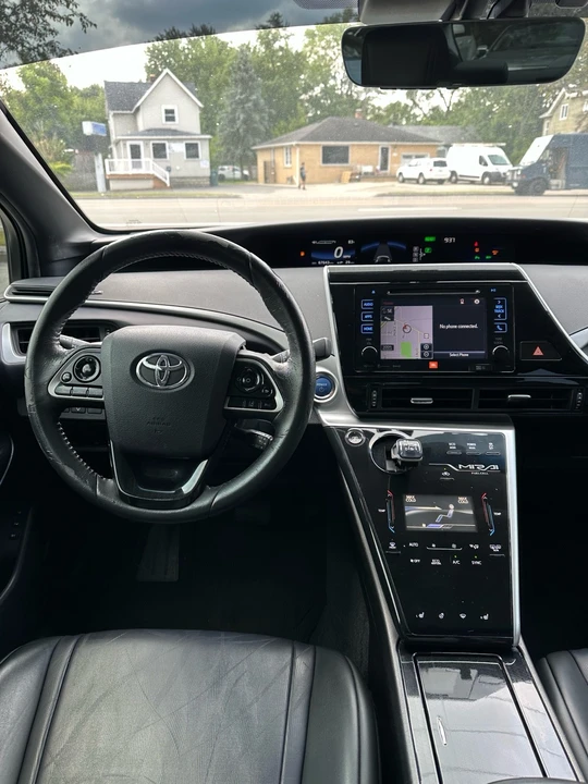 2017 Toyota Mirai - Image 10 of 21
