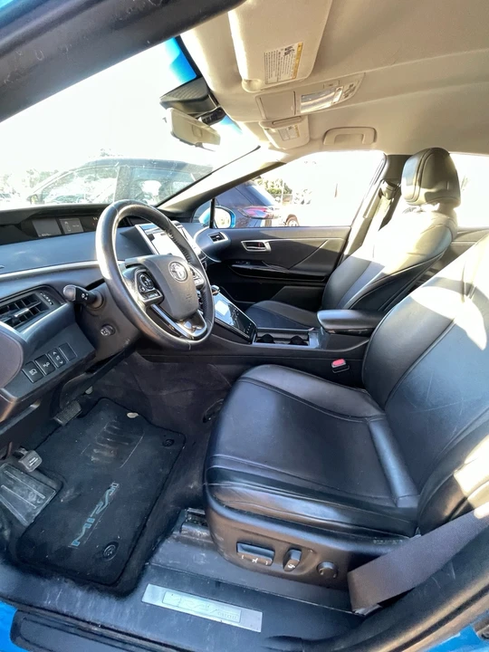 2017 Toyota Mirai - Image 11 of 13