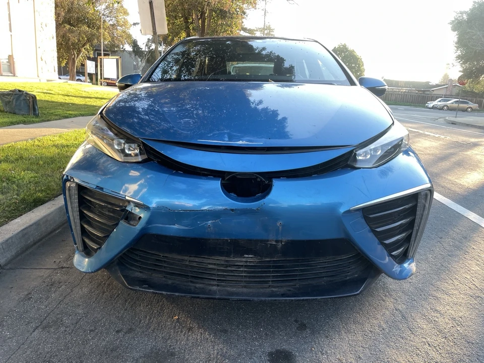 2017 Toyota Mirai - Image 6 of 13