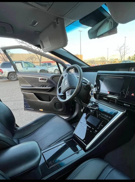 2017 Toyota Mirai - Image 4 of 6