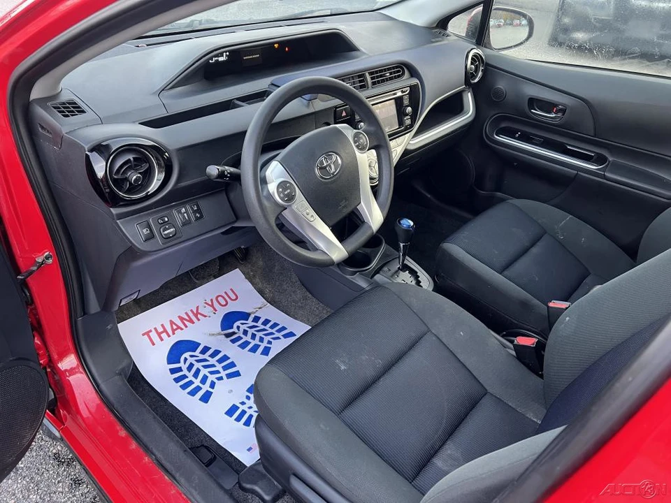 2017 Toyota Prius - Image 6 of 12