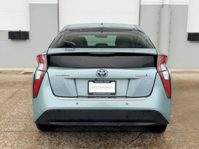 2017 Toyota Prius 4th Gen - Image 4 of 21
