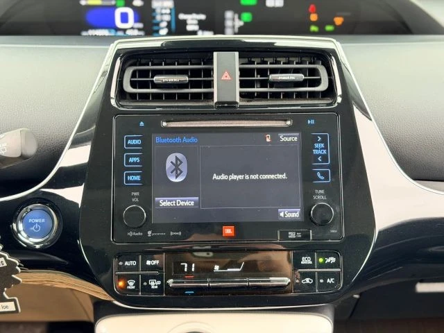2017 Toyota Prius 4th Gen - Image 19 of 21