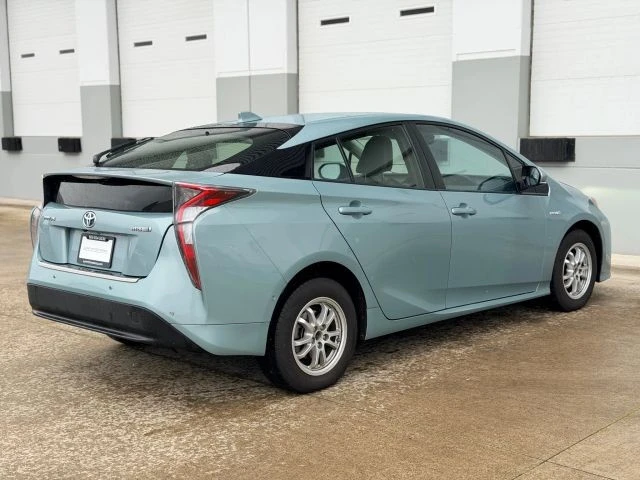 2017 Toyota Prius 4th Gen - Image 5 of 21