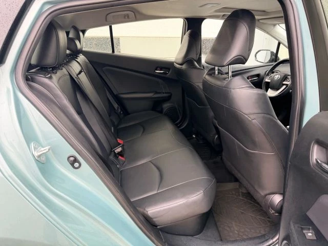 2017 Toyota Prius 4th Gen - Image 14 of 21