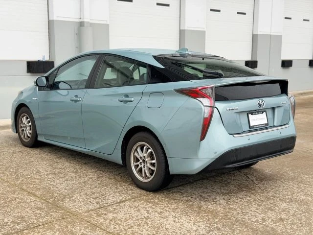 2017 Toyota Prius 4th Gen - Image 3 of 21