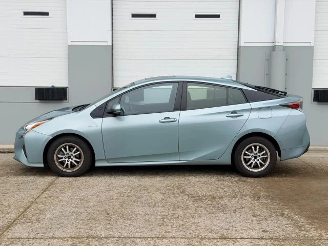 2017 Toyota Prius 4th Gen - Image 2 of 21