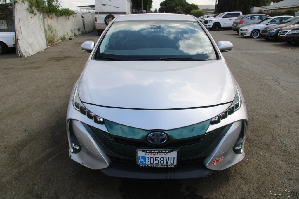 2017 Toyota Prius 4th Gen - Image 12 of 21