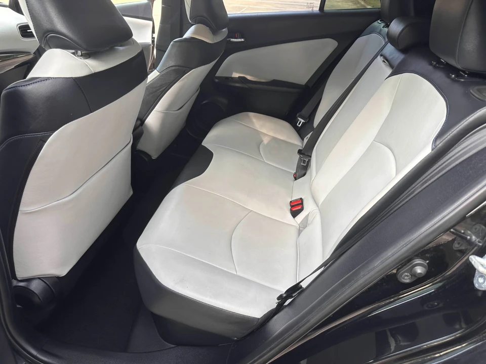 2017 Toyota Prius 4th Gen - Image 13 of 21
