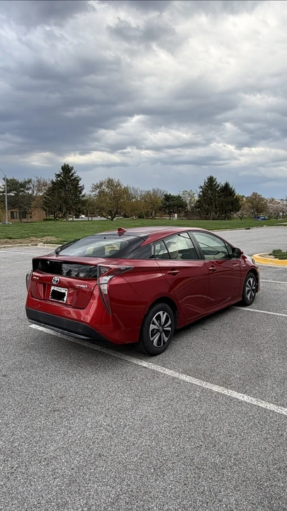 2017 Toyota Prius 4th Gen - Image 4 of 17