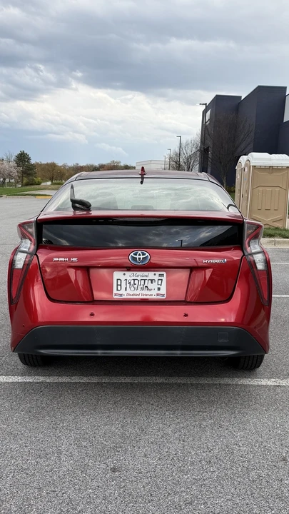 2017 Toyota Prius 4th Gen - Image 5 of 17