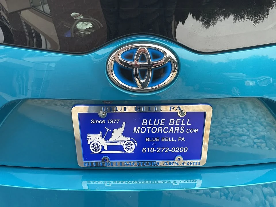 2017 Toyota Prius 4th Gen - Image 18 of 20
