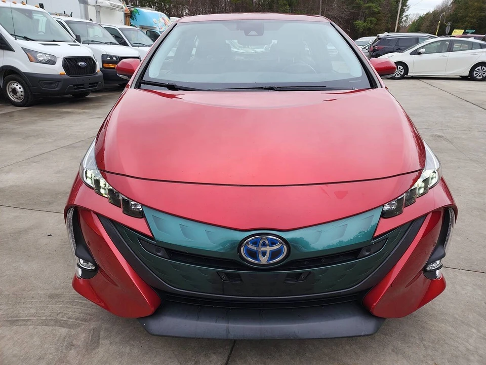 2017 Toyota Prius 4th Gen - Image 9 of 21
