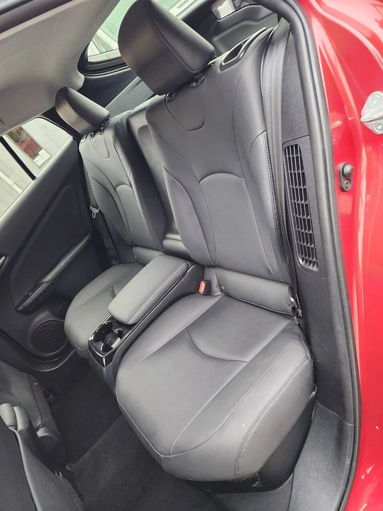 2017 Toyota Prius 4th Gen - Image 15 of 21