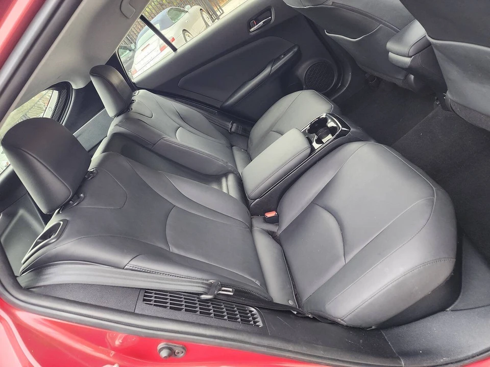 2017 Toyota Prius 4th Gen - Image 16 of 21