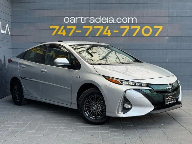 2017 Toyota Prius 4th Gen - Image 7 of 21