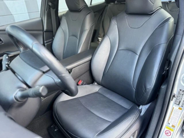 2017 Toyota Prius 4th Gen - Image 10 of 21
