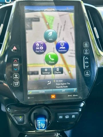 2017 Toyota Prius 4th Gen - Image 16 of 18
