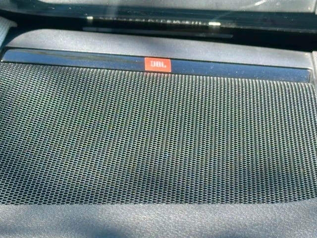 2017 Toyota Prius 4th Gen - Image 16 of 17