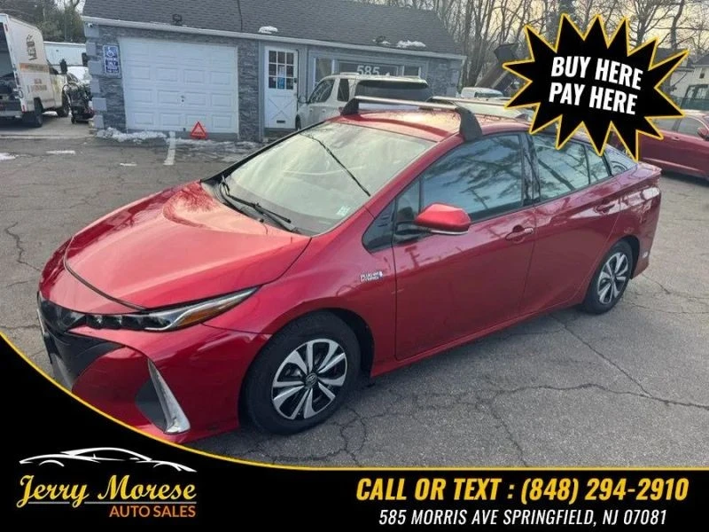 2017 Toyota Prius 4th Gen - Image 2 of 12