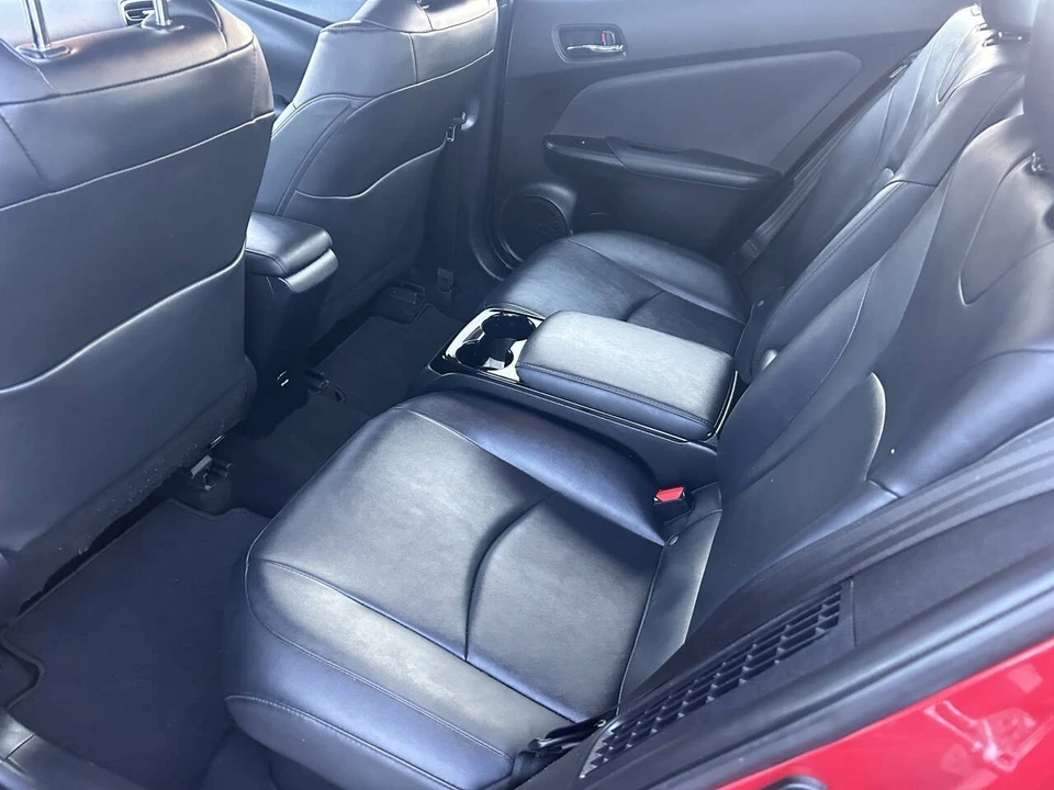 2017 Toyota Prius 4th Gen - Image 8 of 16