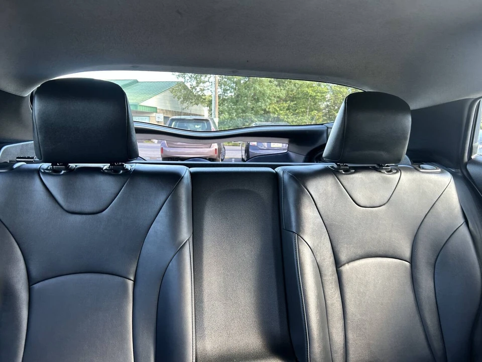 2017 Toyota Prius 4th Gen - Image 19 of 21