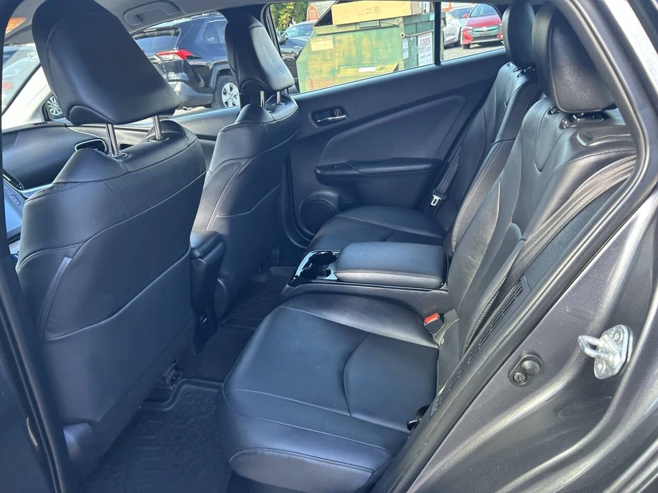 2017 Toyota Prius 4th Gen - Image 15 of 21