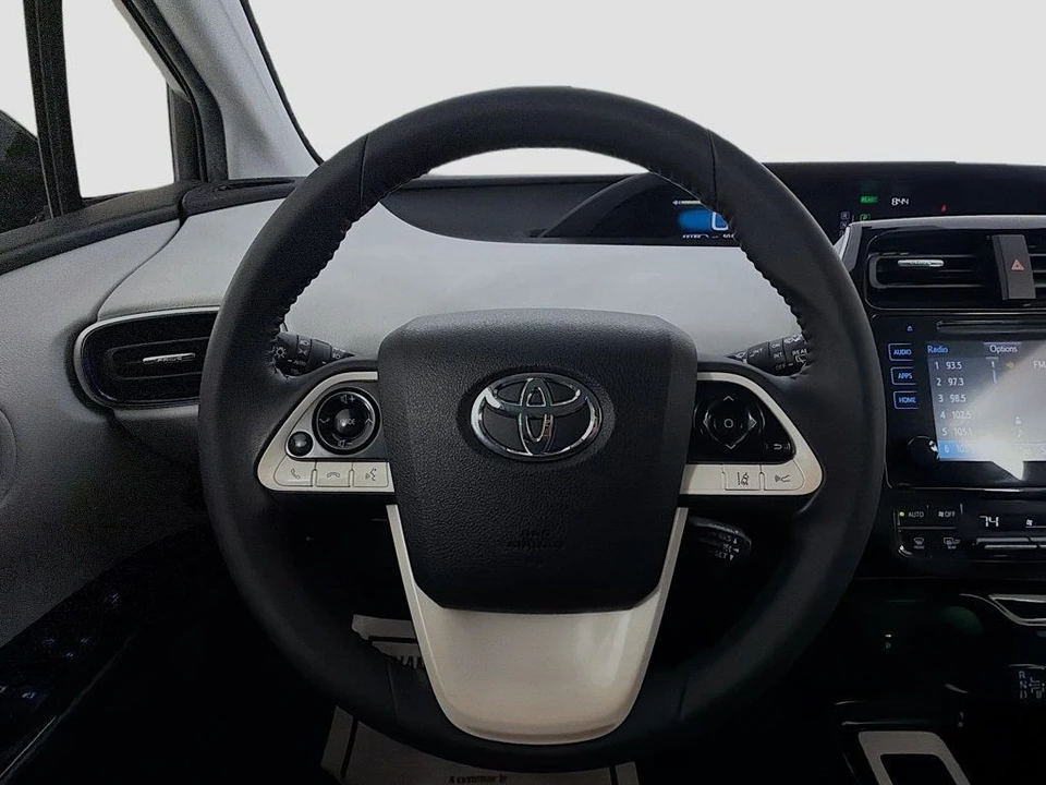 2017 Toyota Prius 4th Gen - Image 11 of 12