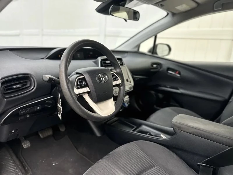 2017 Toyota Prius 4th Gen - Image 10 of 12