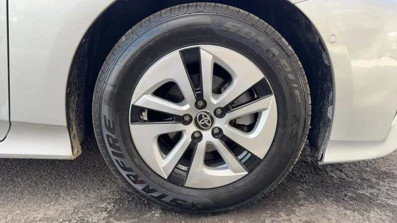 2017 Toyota Prius 4th Gen - Image 12 of 12