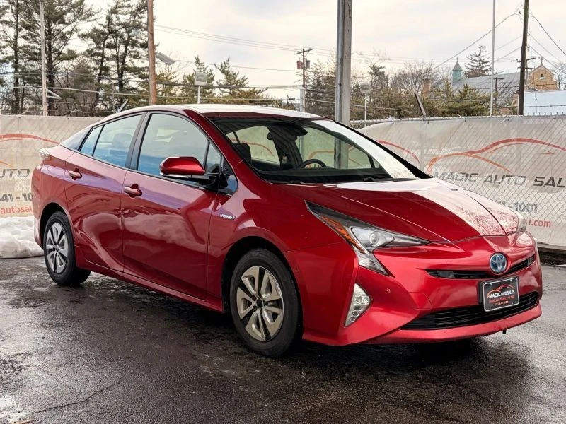 2017 Toyota Prius 4th Gen - Image 6 of 12