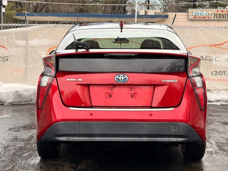 2017 Toyota Prius 4th Gen - Image 10 of 12