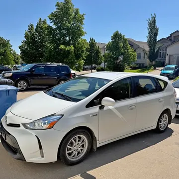 2017 Toyota Prius V