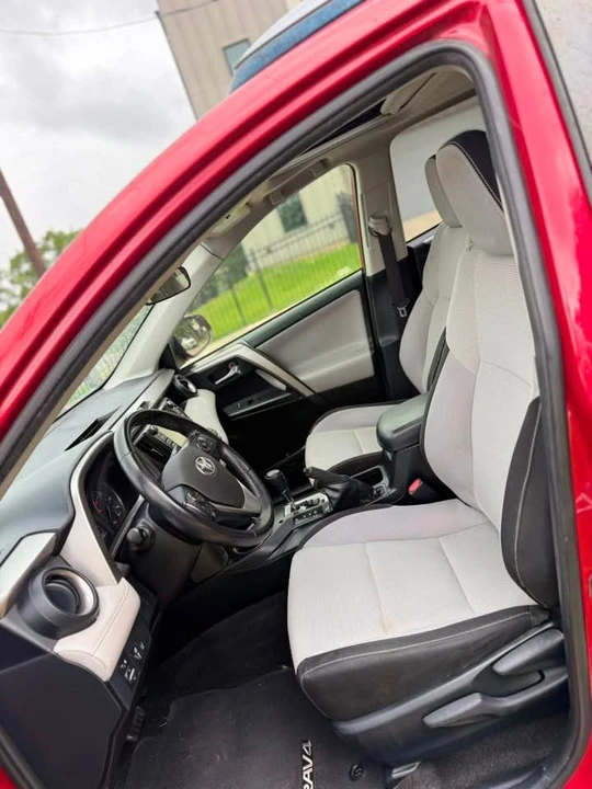 2017 Toyota RAV4 4th Gen - Image 5 of 13