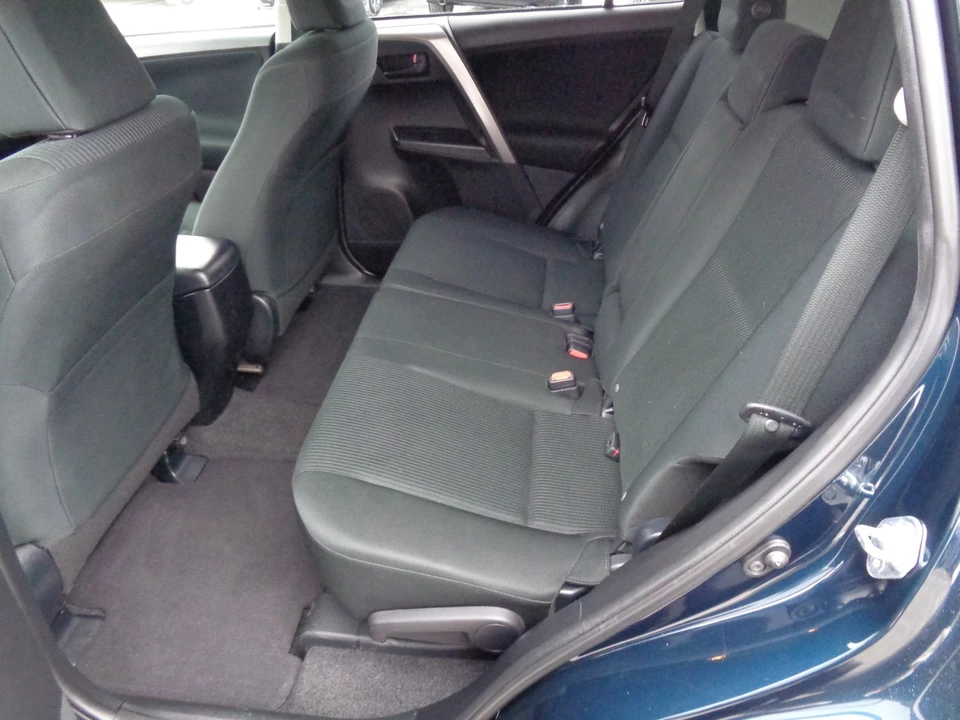 2017 Toyota RAV4 4th Gen - Image 14 of 21