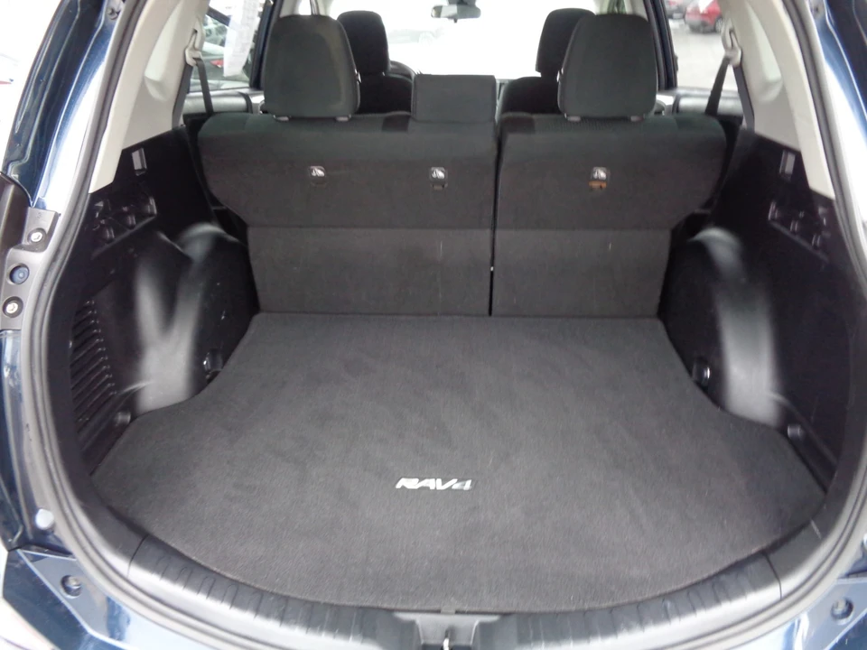 2017 Toyota RAV4 4th Gen - Image 17 of 21