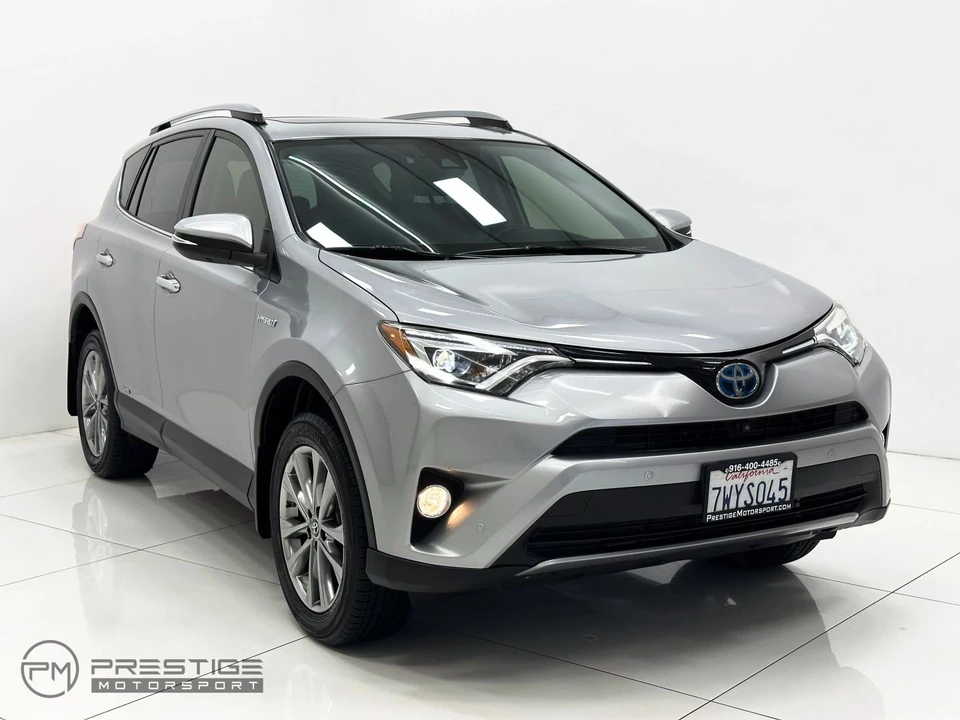 2017 Toyota RAV4 4th Gen - Image 11 of 21